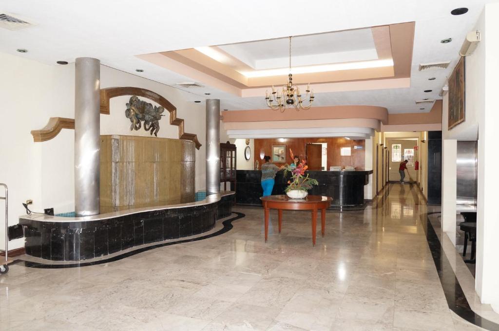 Guidi Hotel Linares Exterior photo